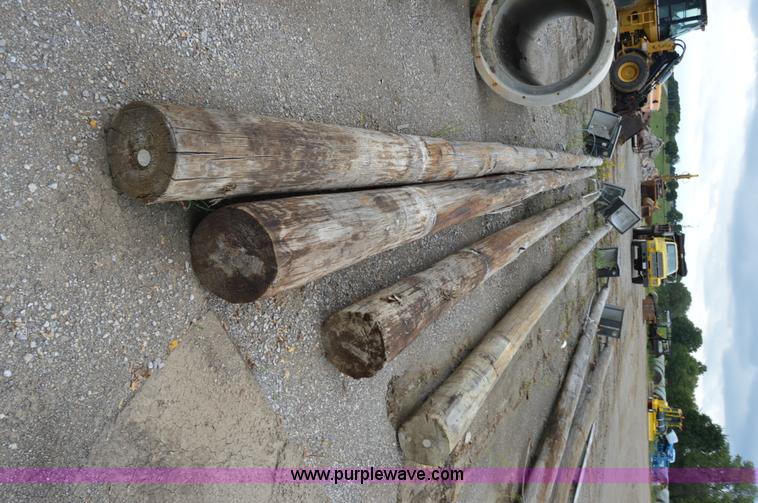 image for item AW9171 (6) telephone poles with lights