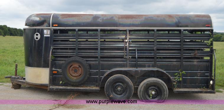 image for item AW9179 1983 W-W All Around Cattle Trailer