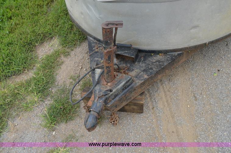 image for item AW9179 1983 W-W All Around Cattle Trailer