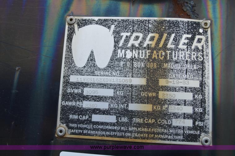 image for item AW9179 1983 W-W All Around Cattle Trailer