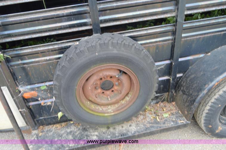 image for item AW9179 1983 W-W All Around Cattle Trailer