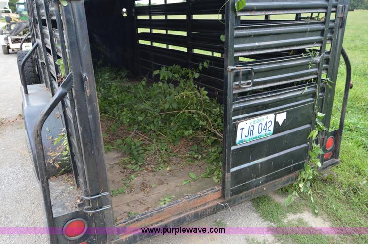 image for item AW9179 1983 W-W All Around Cattle Trailer