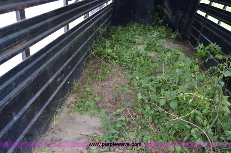 image for item AW9179 1983 W-W All Around Cattle Trailer