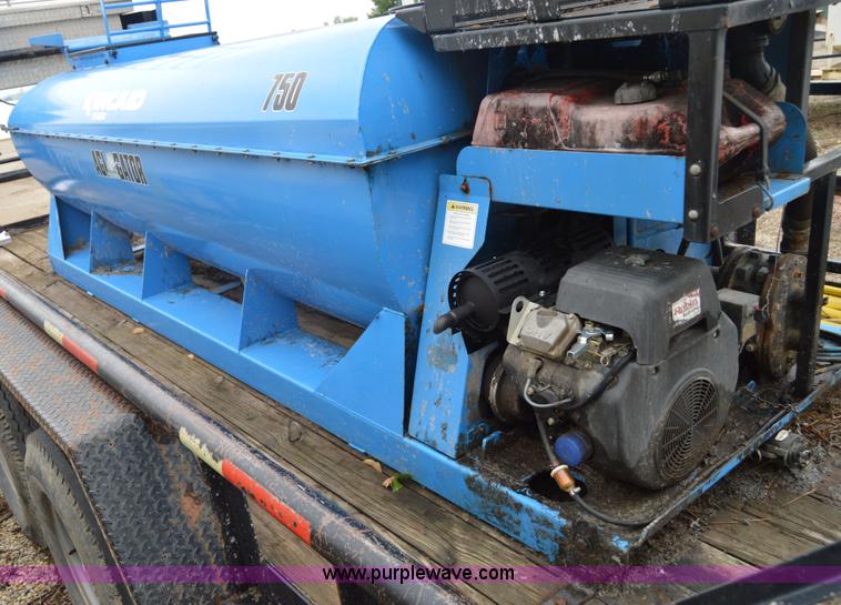 image for item AW9183 Kincaid 750 AGI gator aero seeder