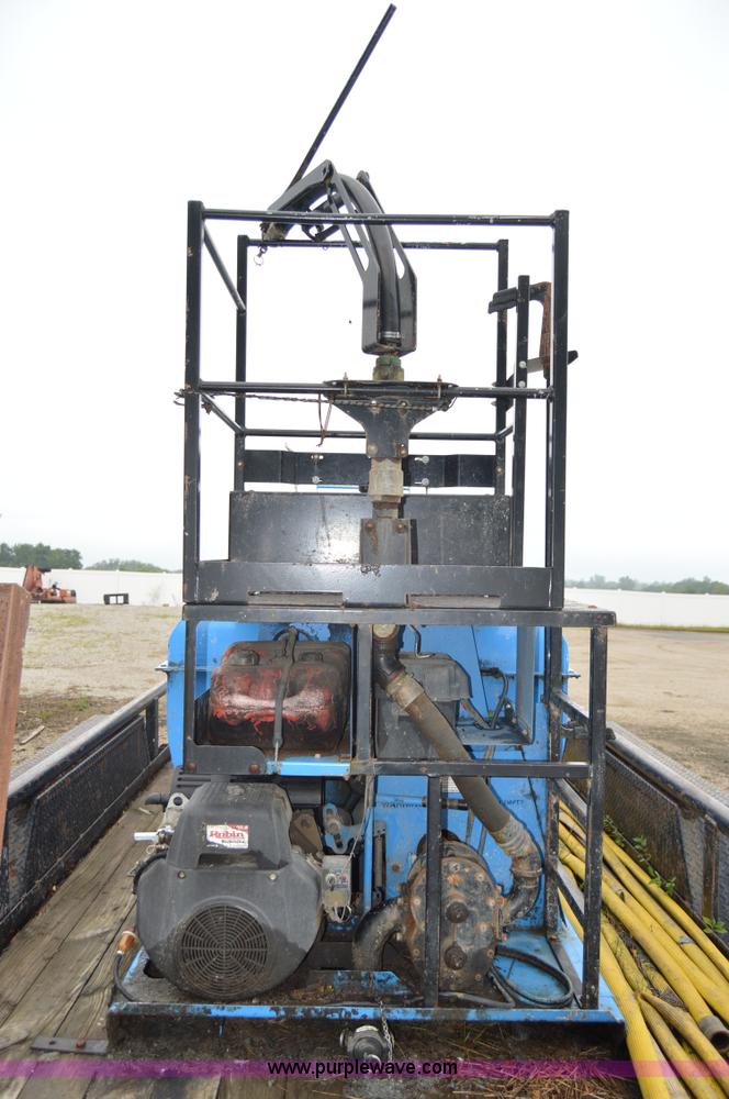 image for item AW9183 Kincaid 750 AGI gator aero seeder