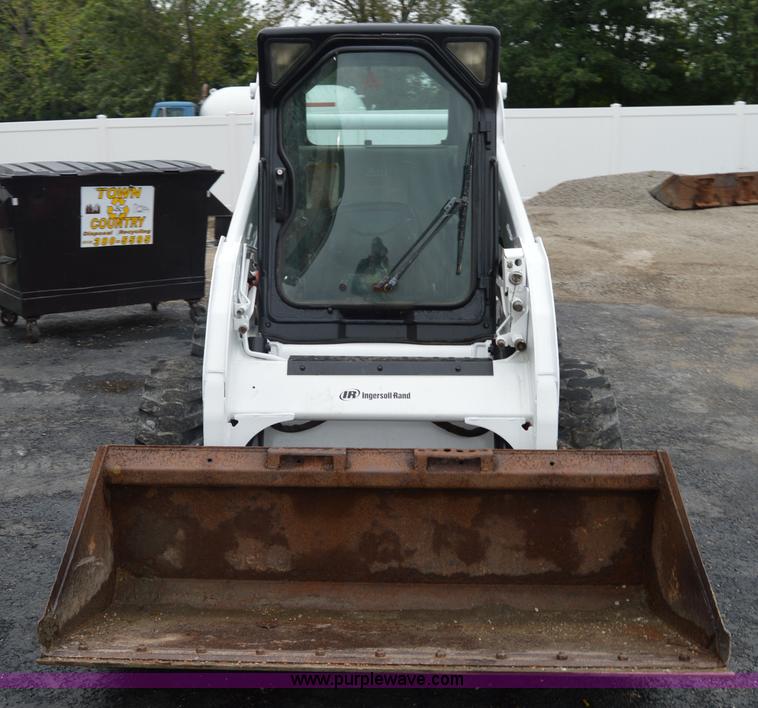 image for item AW9185 2000 Bobcat 773 skid steer