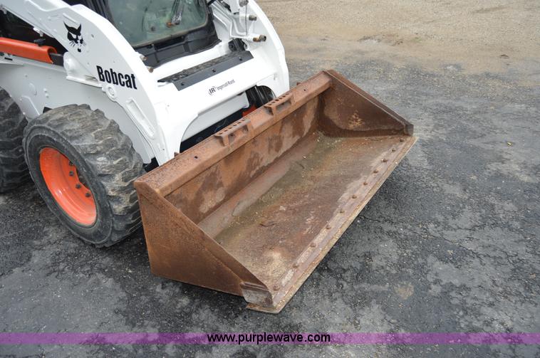 image for item AW9185 2000 Bobcat 773 skid steer