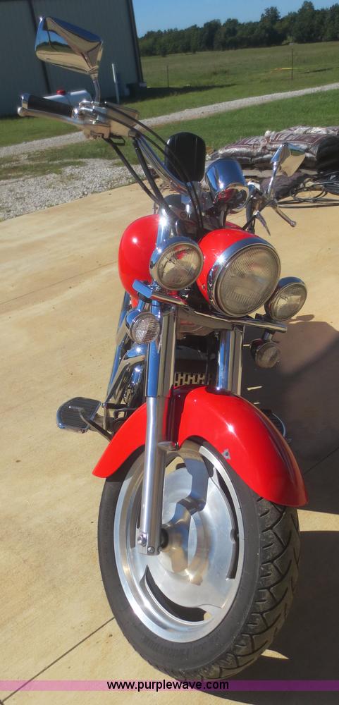 image for item AZ9163 2001 Honda Shadow Sabre motorcycle