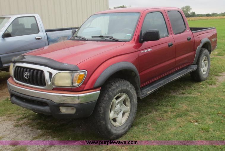 image for item D2154 2001 Toyota Tacoma SR5 Double Cab pickup truck
