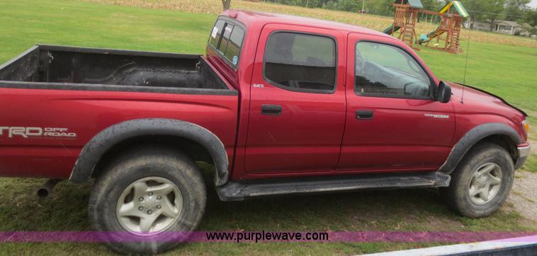 image for item D2154 2001 Toyota Tacoma SR5 Double Cab pickup truck