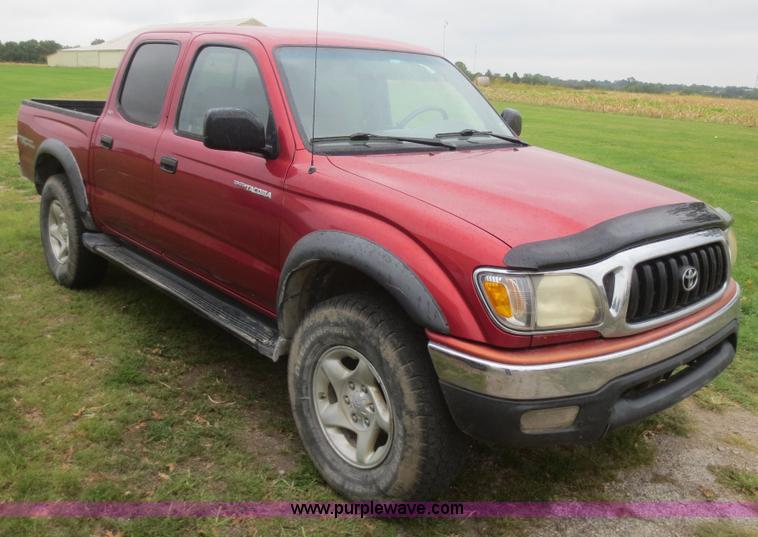 image for item D2154 2001 Toyota Tacoma SR5 Double Cab pickup truck