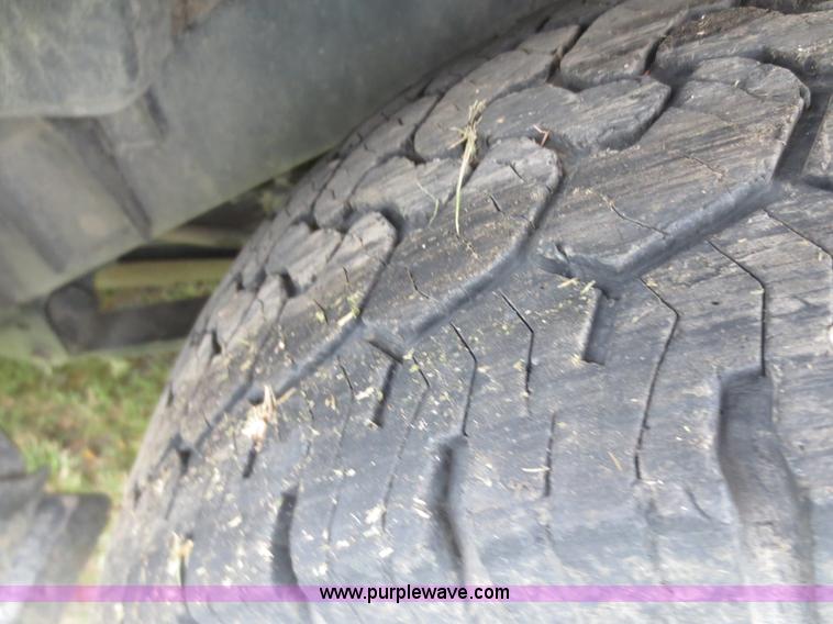 image for item D2154 2001 Toyota Tacoma SR5 Double Cab pickup truck