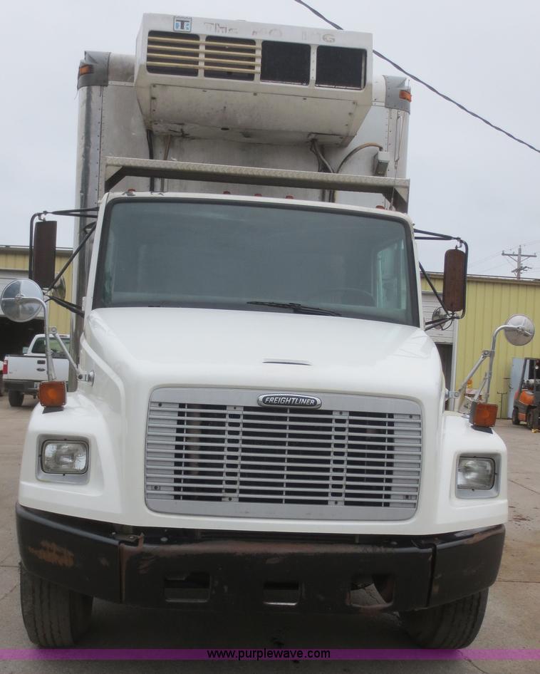 image for item D2156 2004 Freightliner FL70 refrigerated box truck