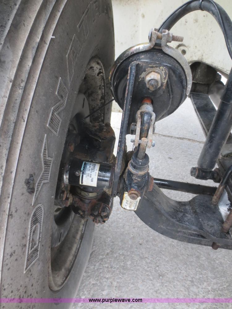 image for item D2156 2004 Freightliner FL70 refrigerated box truck