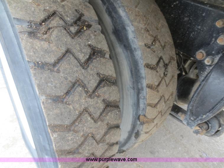 image for item D2157 2004 Freightliner FL70 refrigerated box truck