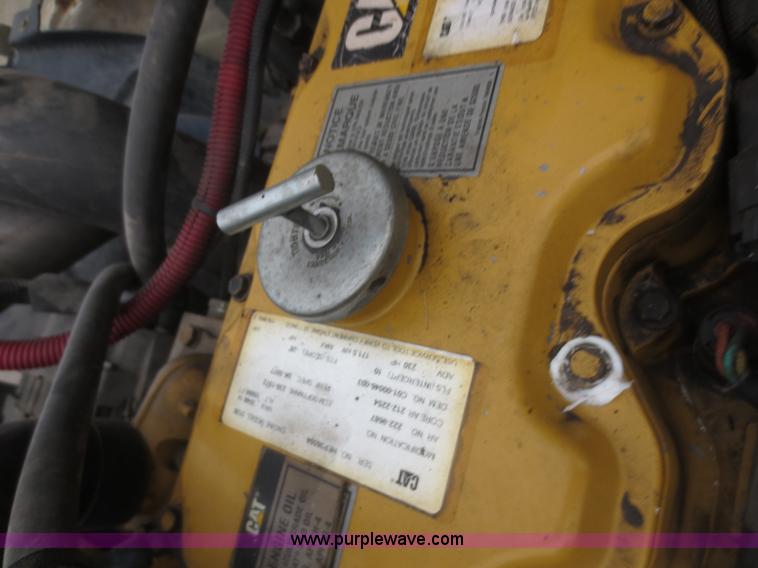 image for item D2157 2004 Freightliner FL70 refrigerated box truck