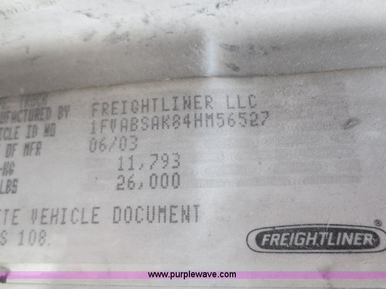 image for item D2157 2004 Freightliner FL70 refrigerated box truck