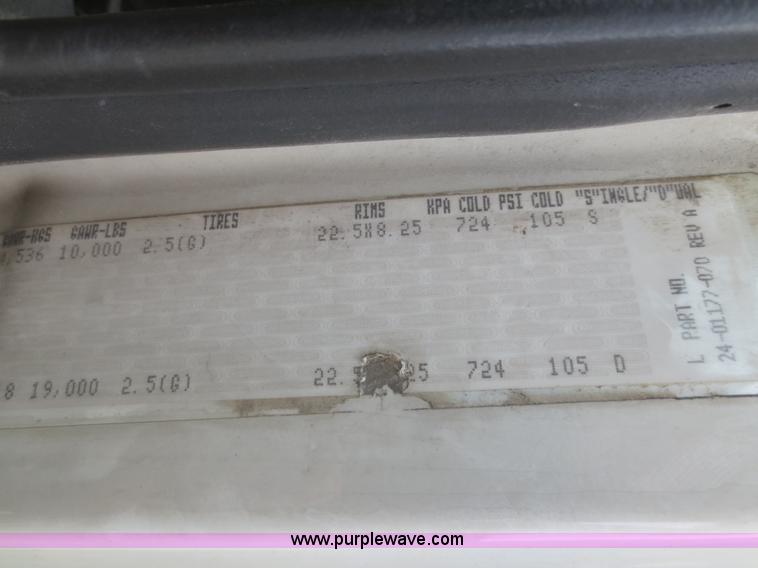 image for item D2157 2004 Freightliner FL70 refrigerated box truck