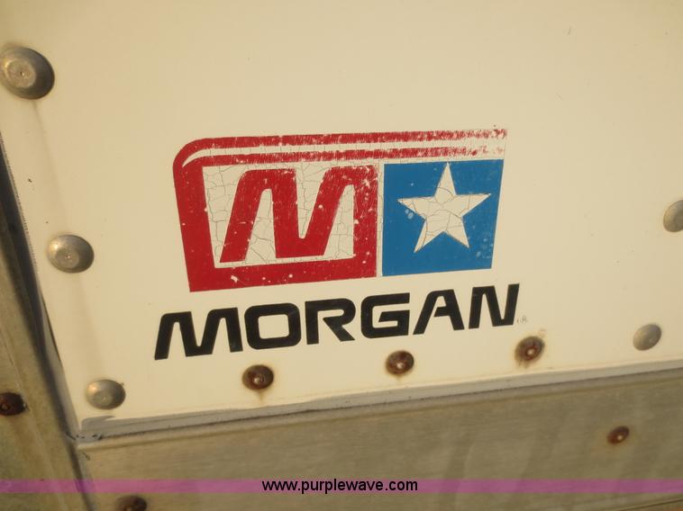 image for item D2161 2000 Ford F550 box truck