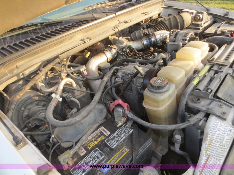 image for item D2161 2000 Ford F550 box truck