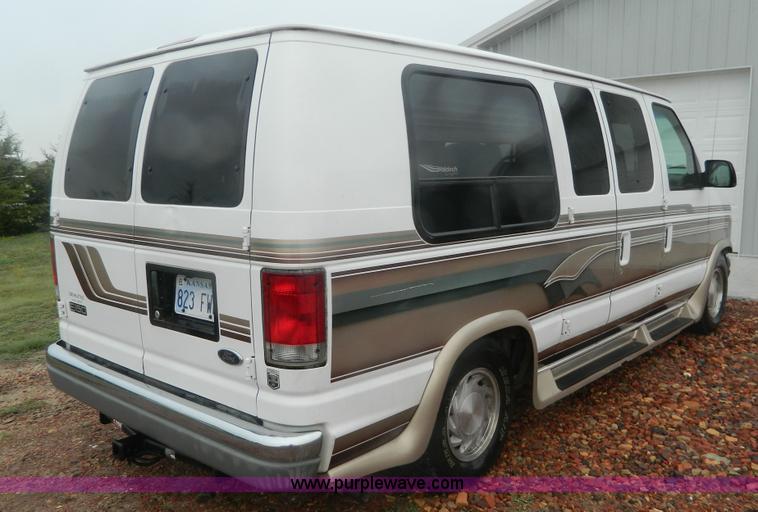 image for item D6107 1999 Ford Econoline E150 conversion van