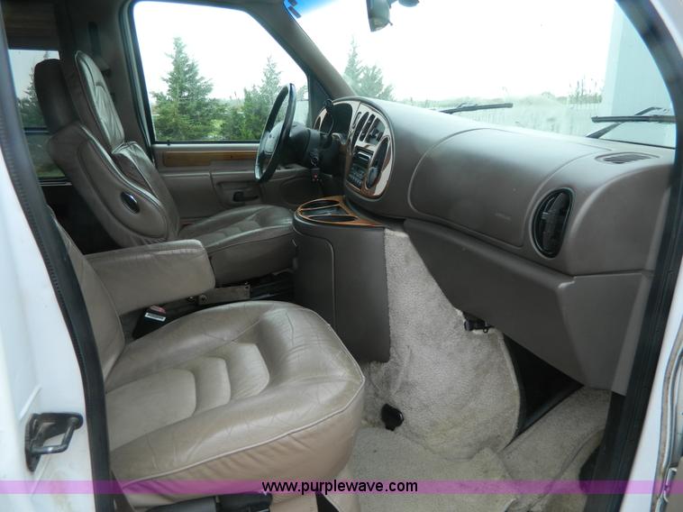 image for item D6107 1999 Ford Econoline E150 conversion van