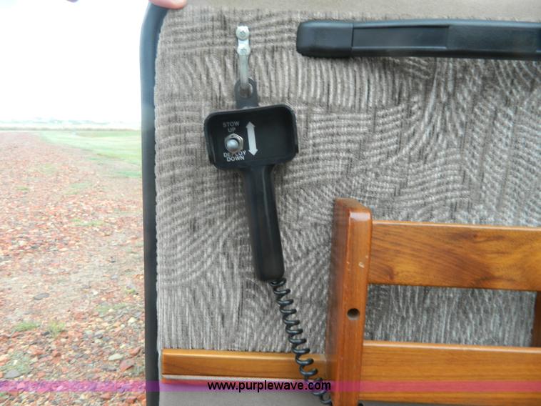 image for item D6107 1999 Ford Econoline E150 conversion van