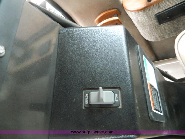 image for item D6107 1999 Ford Econoline E150 conversion van