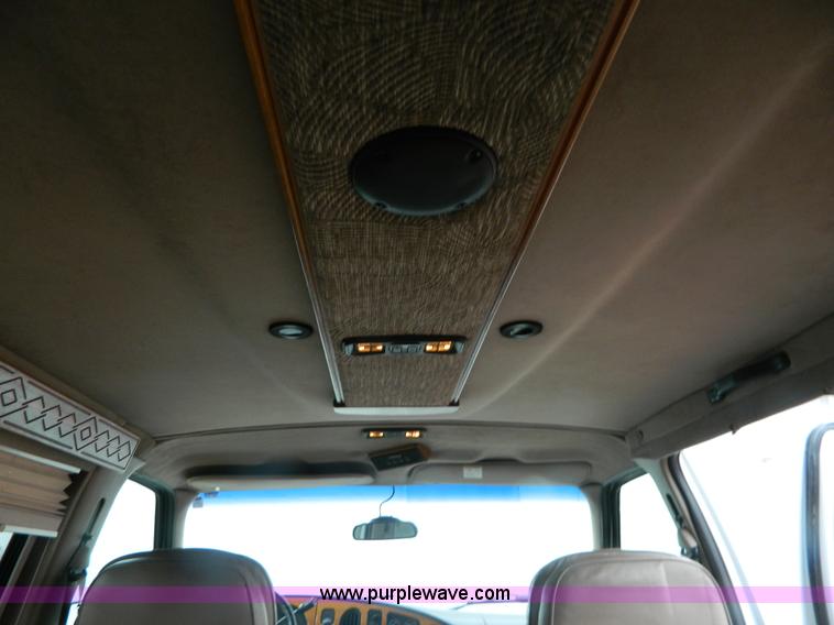 image for item D6107 1999 Ford Econoline E150 conversion van
