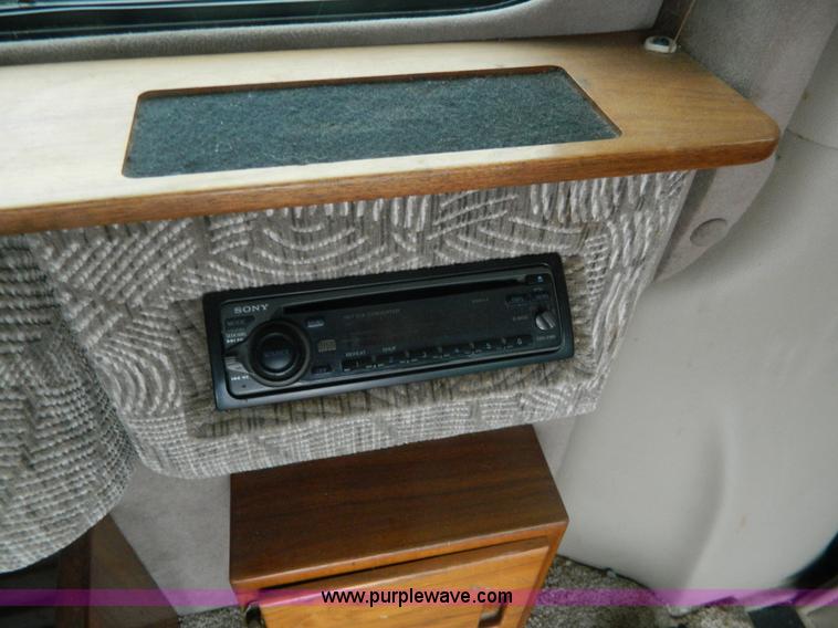 image for item D6107 1999 Ford Econoline E150 conversion van