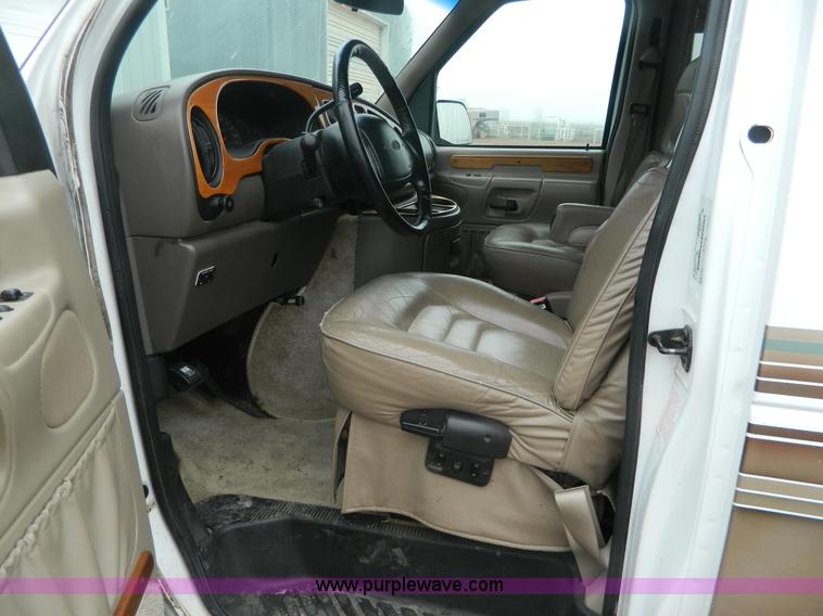 image for item D6107 1999 Ford Econoline E150 conversion van