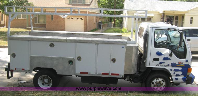 image for item E7964 1996 GMC W4-Forward utility truck