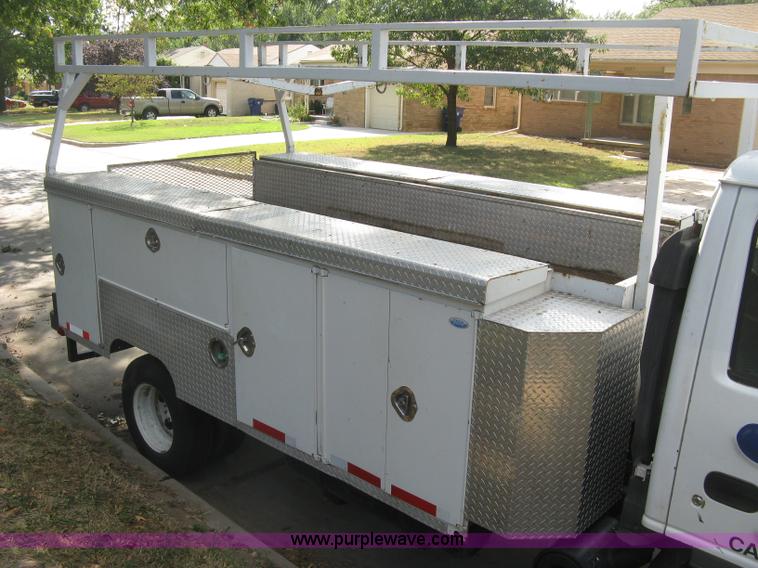 image for item E7964 1996 GMC W4-Forward utility truck