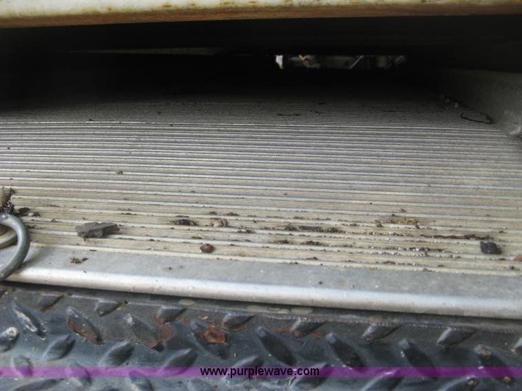 image for item E7964 1996 GMC W4-Forward utility truck