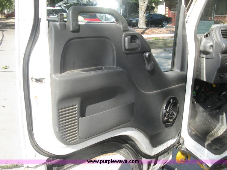 image for item E7964 1996 GMC W4-Forward utility truck