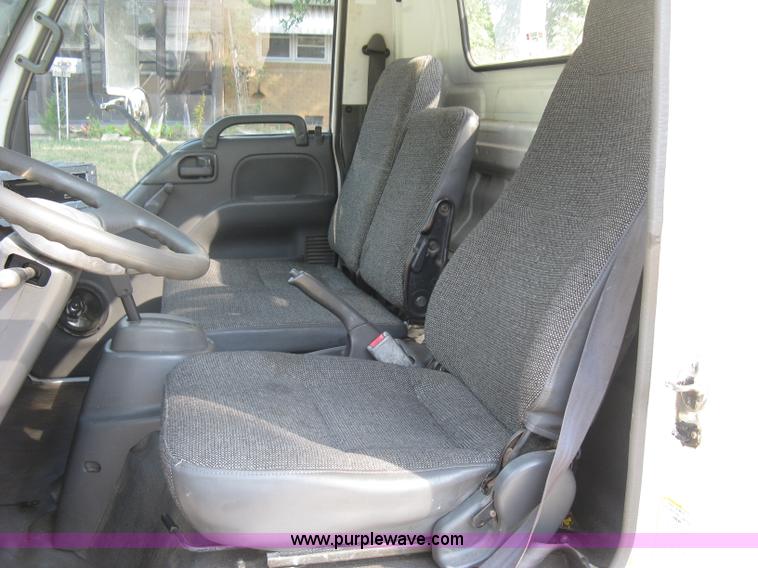 image for item E7964 1996 GMC W4-Forward utility truck