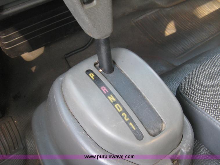 image for item E7964 1996 GMC W4-Forward utility truck