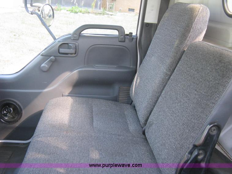 image for item E7964 1996 GMC W4-Forward utility truck