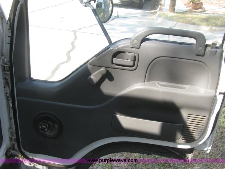 image for item E7964 1996 GMC W4-Forward utility truck