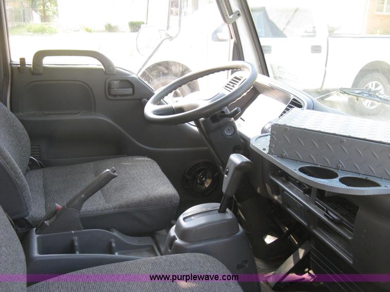 image for item E7964 1996 GMC W4-Forward utility truck