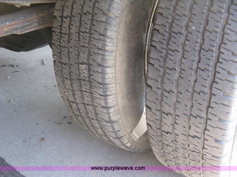 image for item E7964 1996 GMC W4-Forward utility truck