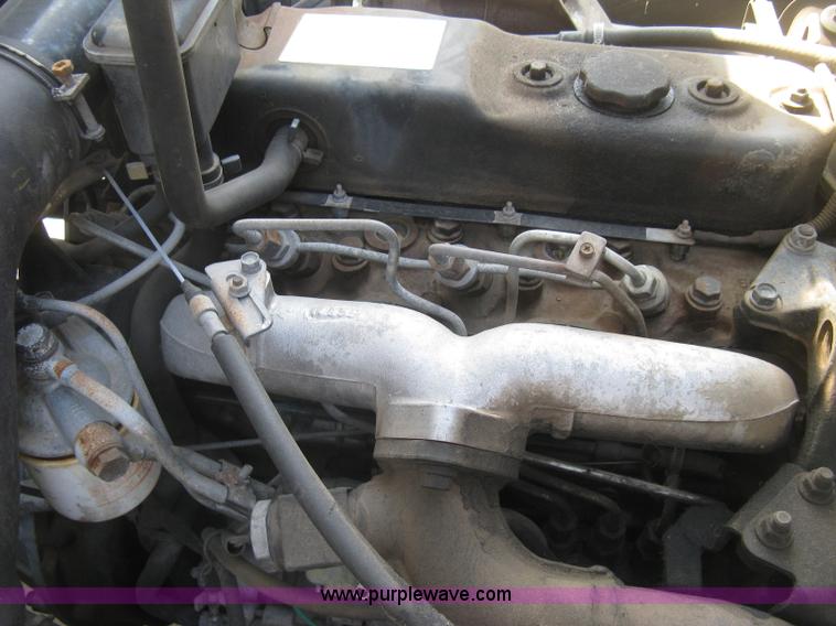 image for item E7964 1996 GMC W4-Forward utility truck