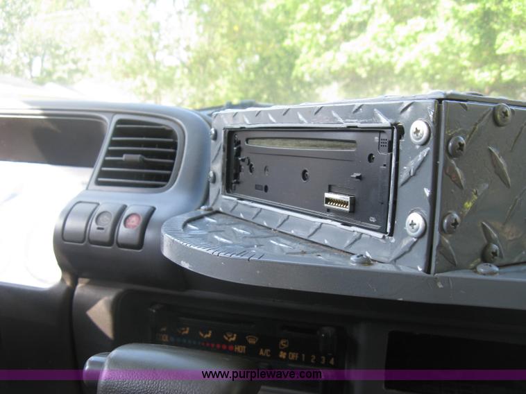 image for item E7964 1996 GMC W4-Forward utility truck