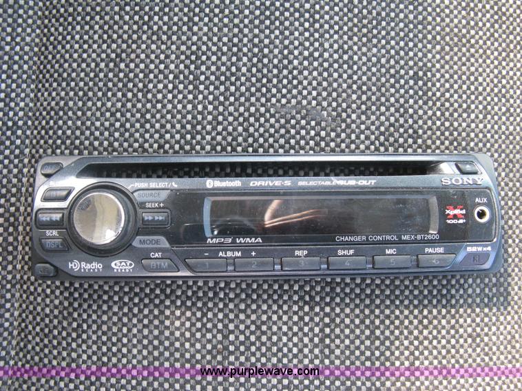 image for item E7964 1996 GMC W4-Forward utility truck