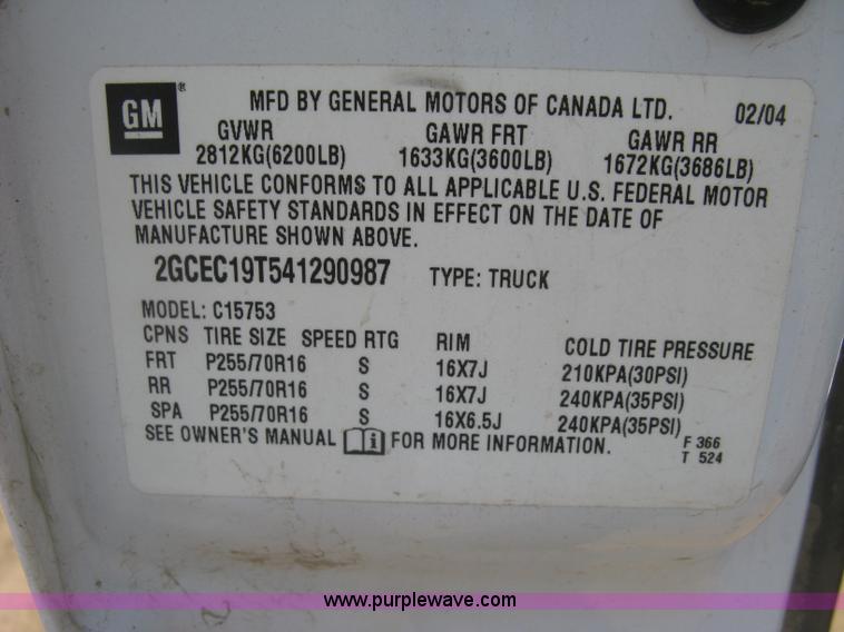 image for item E7966 2004 Chevrolet Silverado 1500 Ext. Cab pickup truck