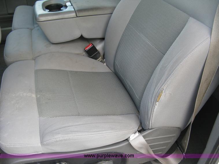 image for item E7997 2005 Ford F150 XLT SuperCab pickup truck