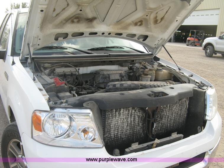 image for item E7997 2005 Ford F150 XLT SuperCab pickup truck