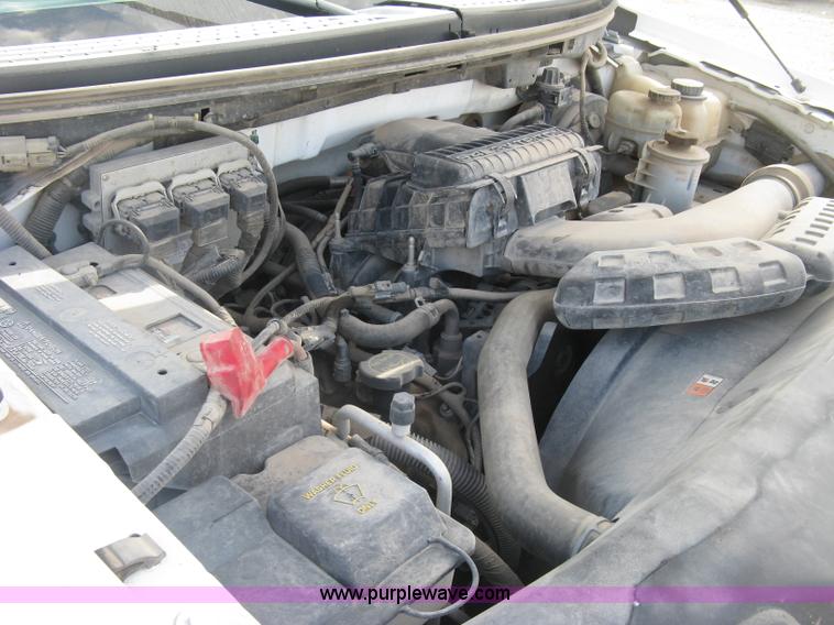 image for item E7997 2005 Ford F150 XLT SuperCab pickup truck