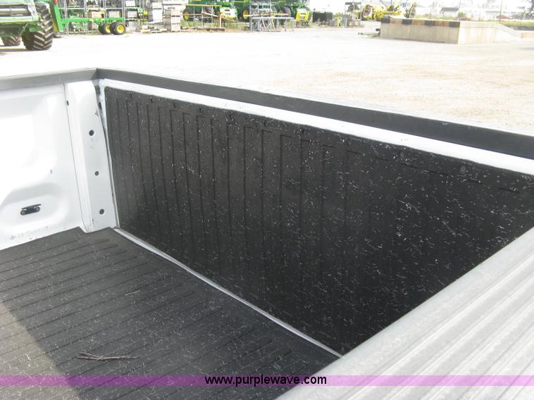 image for item E7997 2005 Ford F150 XLT SuperCab pickup truck