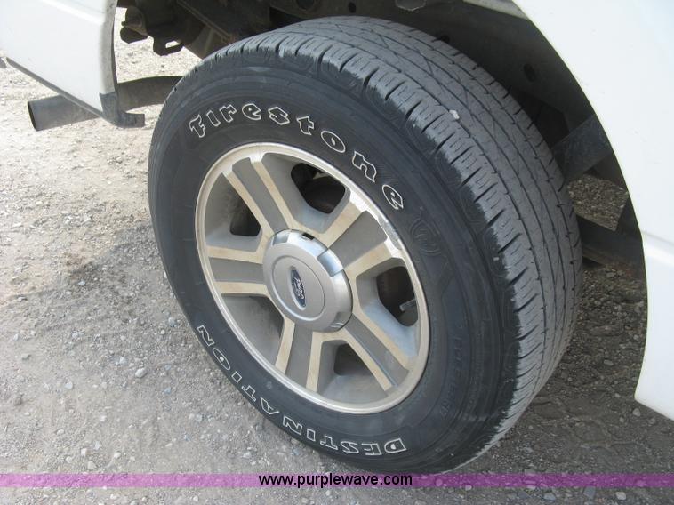 image for item E7997 2005 Ford F150 XLT SuperCab pickup truck